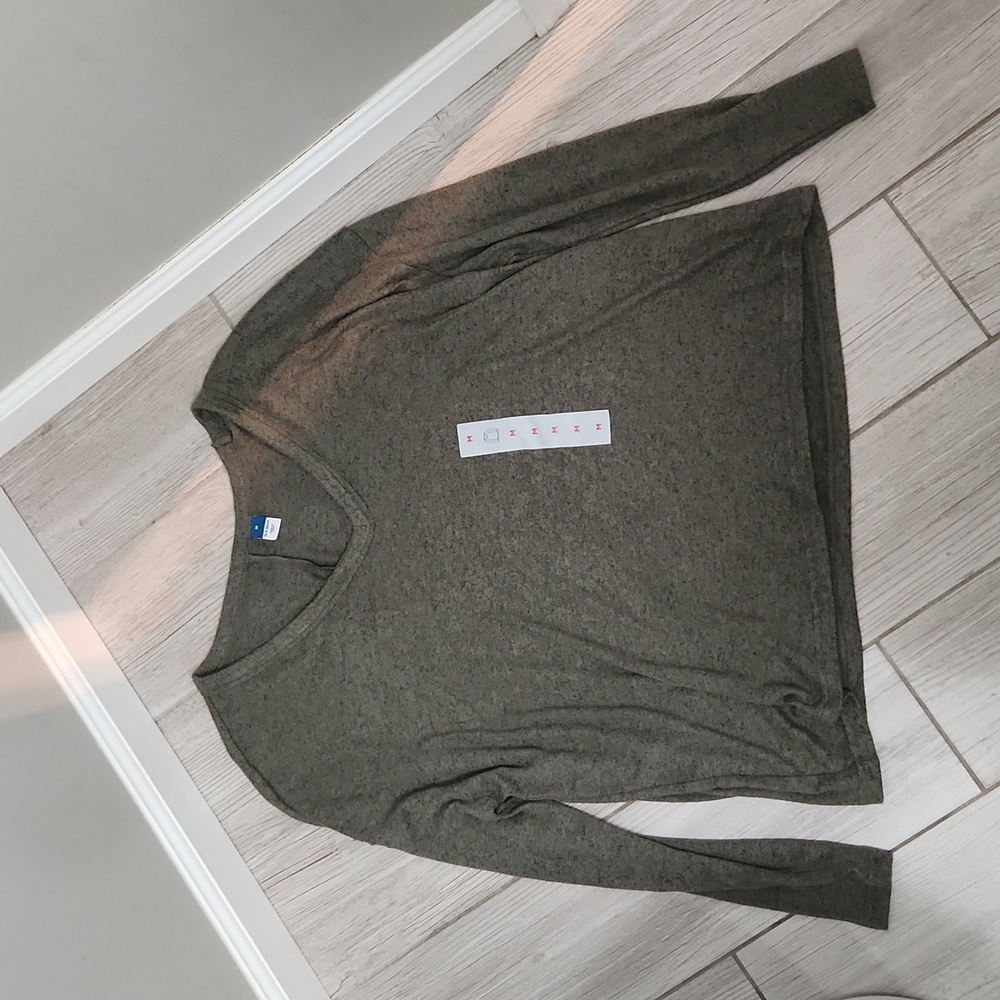 Old Navy Women's V Neck Top